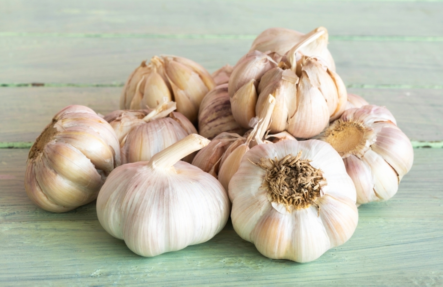 Warum Knoblauch nach dem Schneiden 10 Minuten ruhen sollte